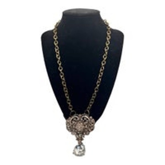 Brass Chainlink Heart Shaped‎ Large Pendant Necklace - Picture 2 of 12